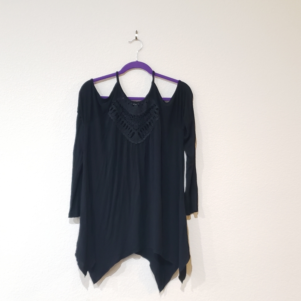 Black long sleeve shirt